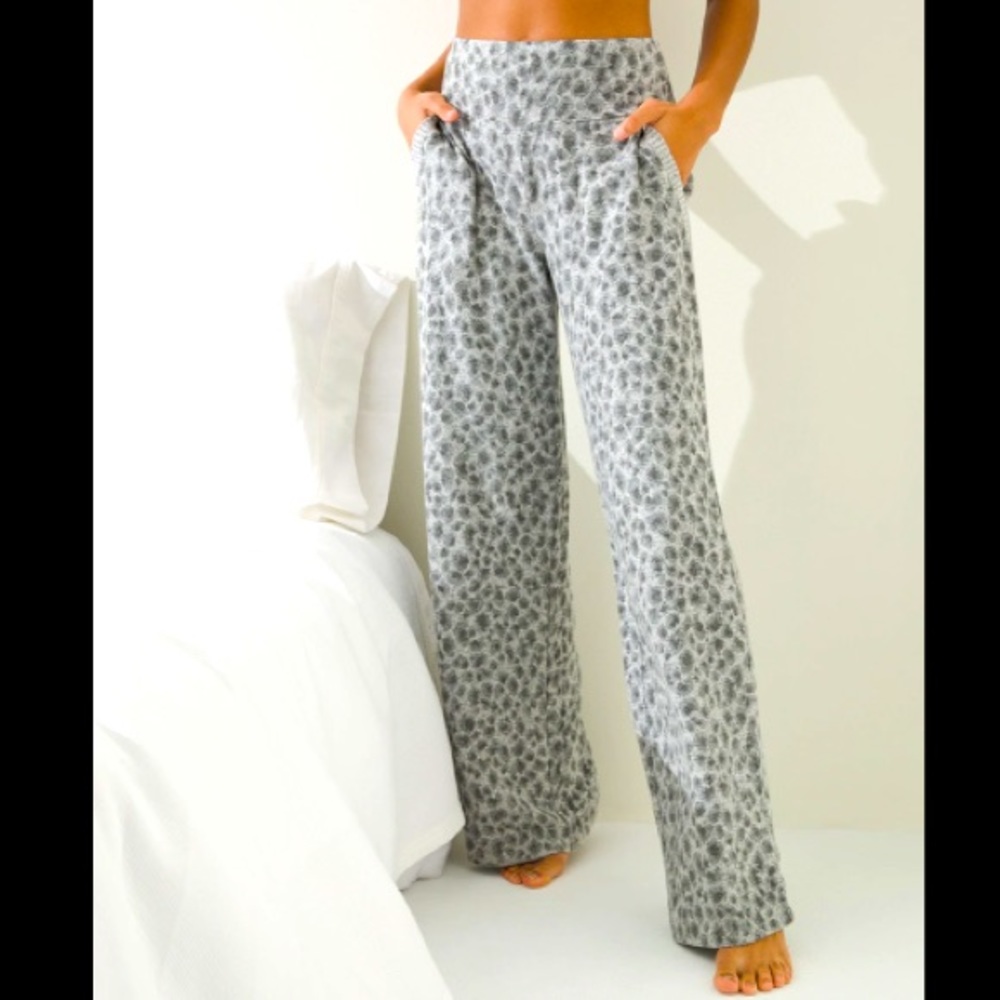 NWT! Cozy Animal Print Fleece Wide Leg PJ Pants